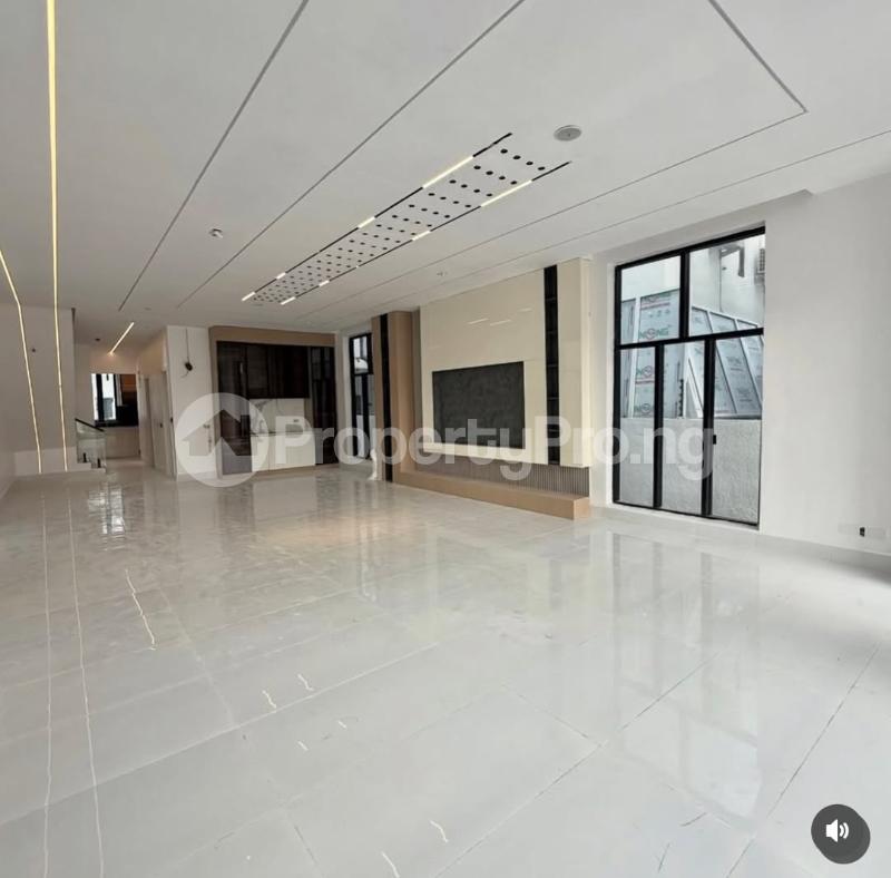 5 bedroom House for sale Estate Ajah Lagos