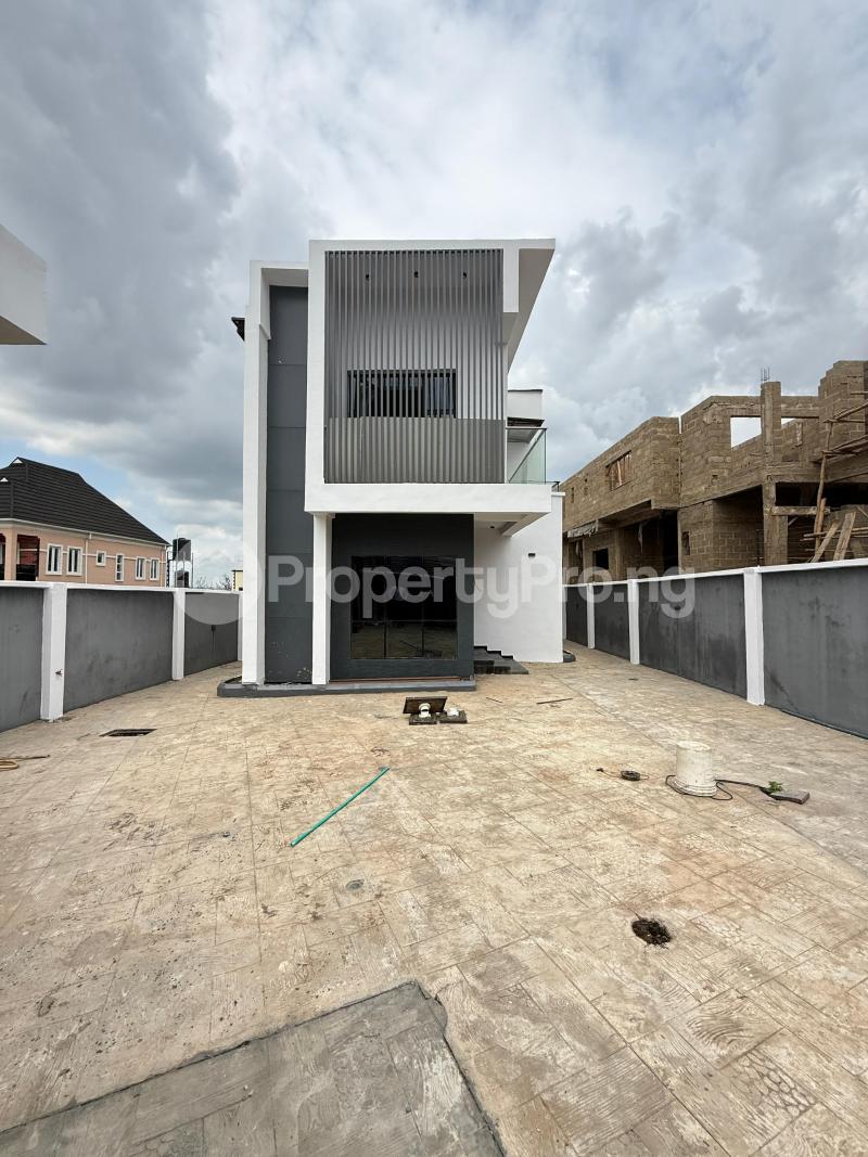 5 bedroom House for sale Carlton Gate Estate Akobo Ibadan Oyo