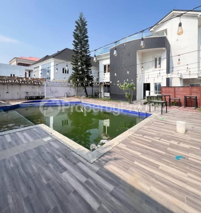 9 bedroom Commercial Property for rent ONIRU Victoria Island Lagos