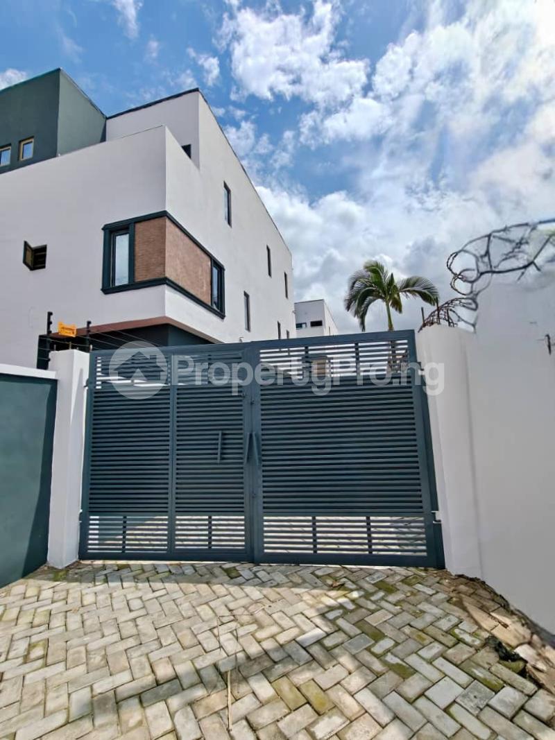 4 bedroom House for sale Antony, Maryland Anthony Village Maryland Lagos