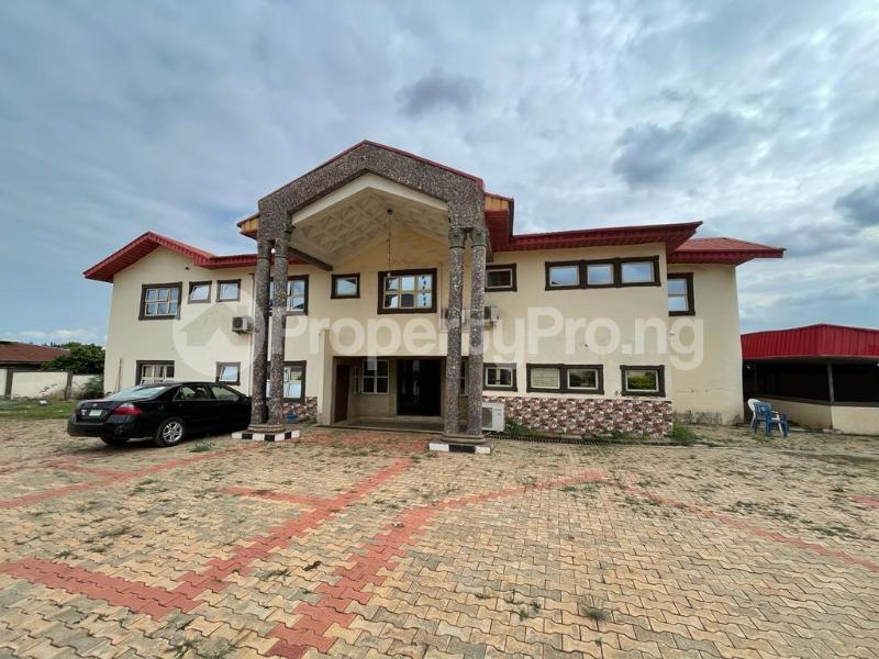 10 bedroom Commercial Property for sale Omolayo/alegongo Estate, Akobo Ibadan Oyo