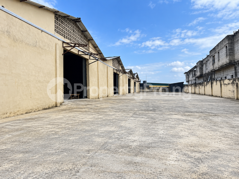 Commercial Property for rent Off Lagos–ibadan Expressway, Ketu–alapere, Lagos Ketu Lagos