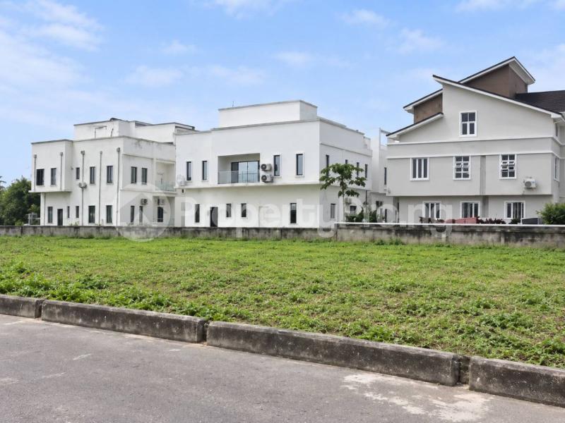 Land for sale Osapa london Lekki Lagos