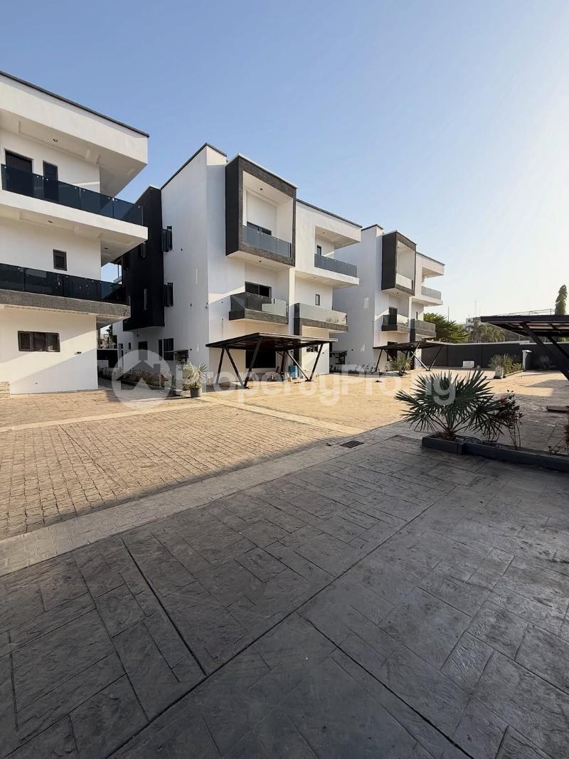 6 bedroom House for sale Katampe Abuja