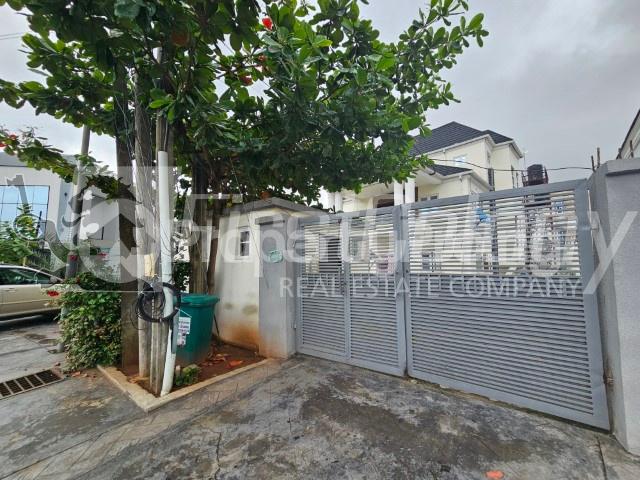 5 bedroom Commercial Property for rent Lekki Phase 1 Lekki Lagos