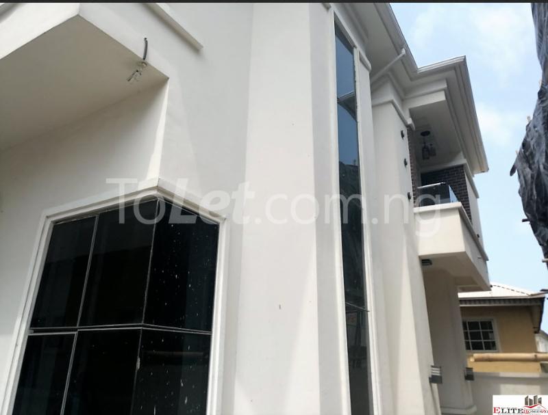 5 bedroom House for rent Osapa Estate (behind Shoprite) Osapa london Lekki Lagos