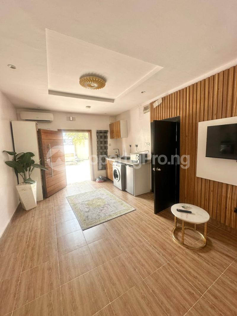 1 bedroom Flat / Apartment for rent Canal West, Osapa london Lekki Lagos
