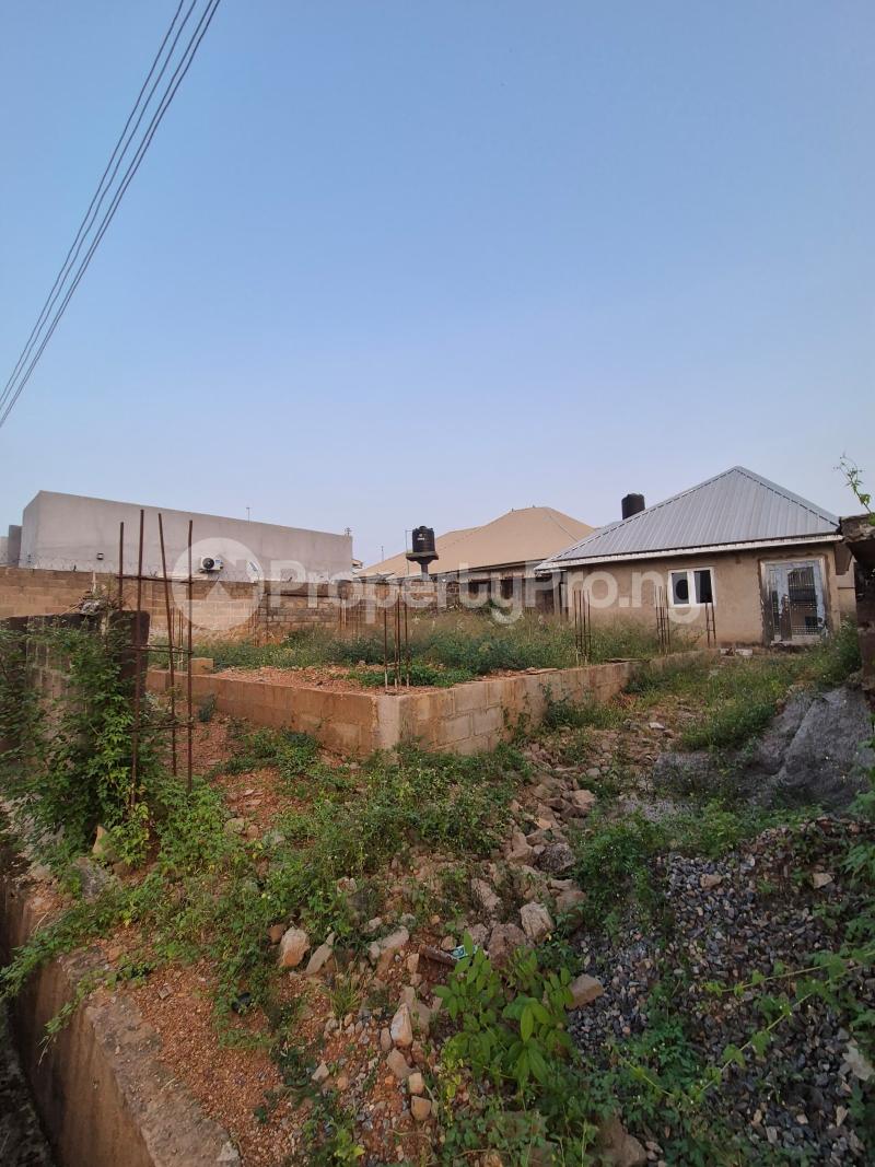 Land for sale Federal Secretariat Agodi Gra Ikolaba Ibadan Oyo