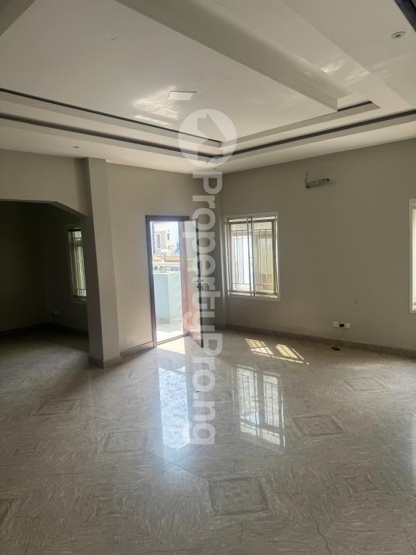 3 bedroom Flat / Apartment for rent Arowojobe Estate Mende Maryland Lagos