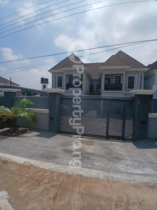 2 bedroom House for rent After Godab Estate ( Video Of The House Is Available) Life Camp Abuja
