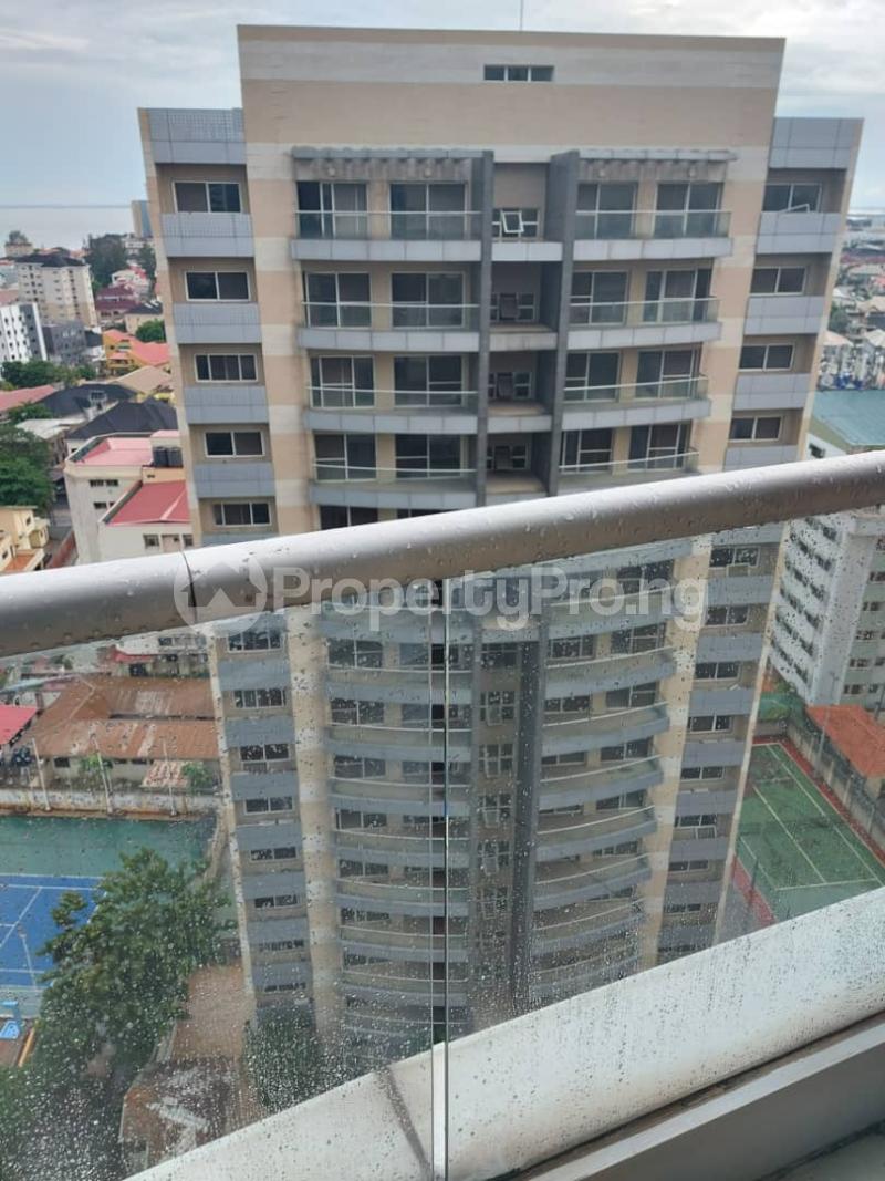 3 bedroom House for sale Gerard road Ikoyi Lagos