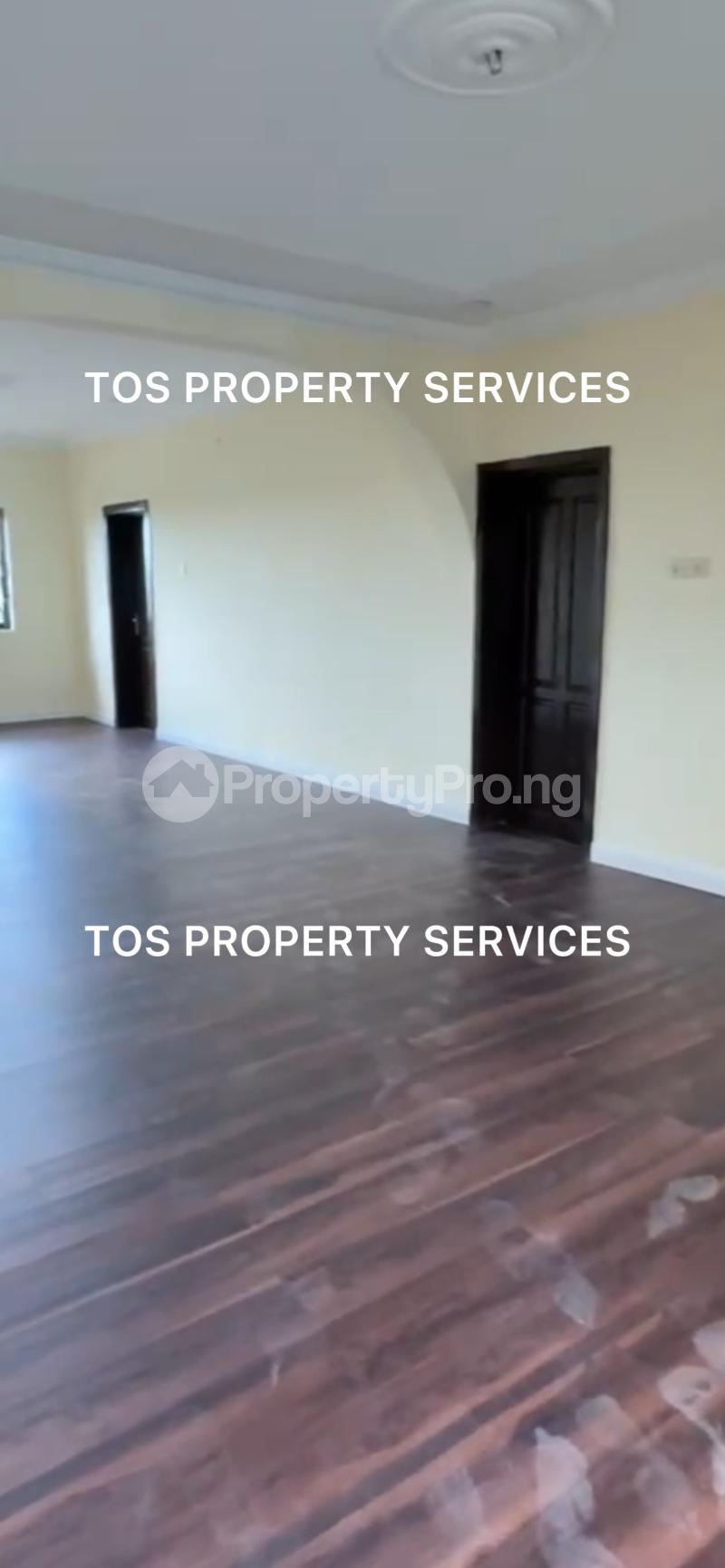 3 bedroom Flat / Apartment for rent Sabo Alagomeji, Yaba, Lagos. Alagomeji Yaba Lagos