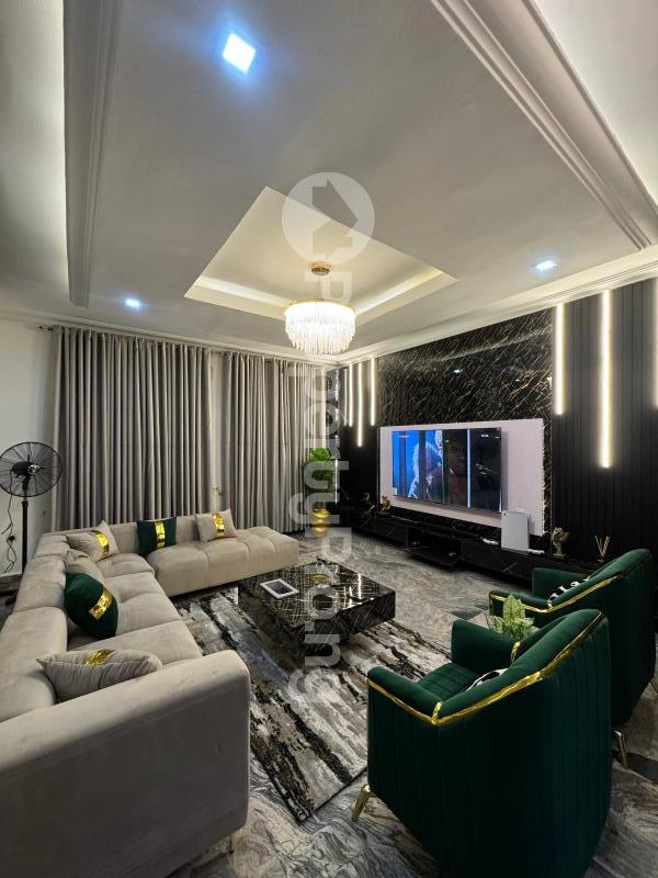 3 bedroom House for shortlet Golf Estate Gra Enugu Enugu