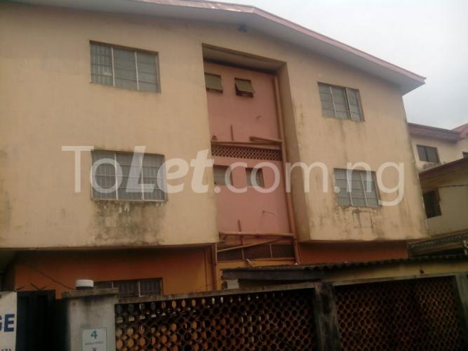 3 bedroom Flat / Apartment for rent 4, Adeniji Street Off Isheri Road Ikeja Ikeja Lagos
