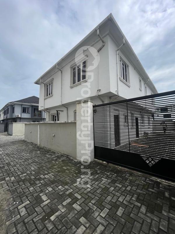 4 bedroom Commercial Property for rent Lekki Phase 1 Lekki Lagos