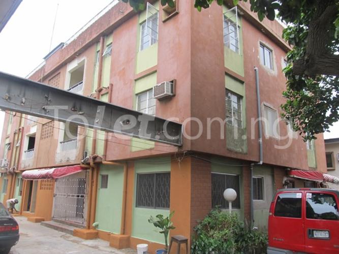 3 bedroom Flat / Apartment for rent Oduntan Street Ketu Kosofe/Ikosi Lagos