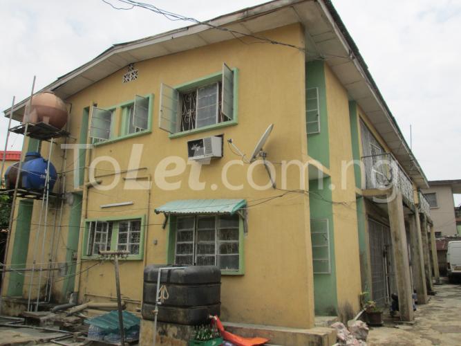 2 bedroom Flat / Apartment for rent Olusumbo Yaba Yaba Lagos
