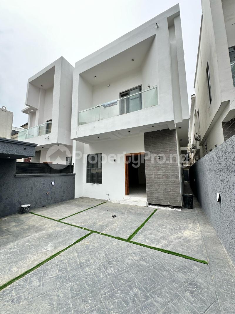 4 bedroom House for sale Ologolo Lekki Lagos