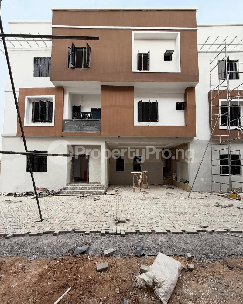 5 bedroom House for sale Guzape Abuja