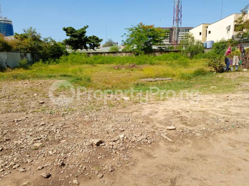 Land for sale Off Adeyemo Alakija Victoria Island Lagos