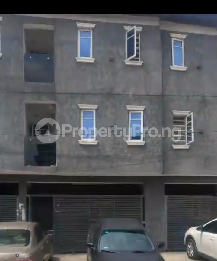Flat / Apartment for sale Onike Yaba Lagos