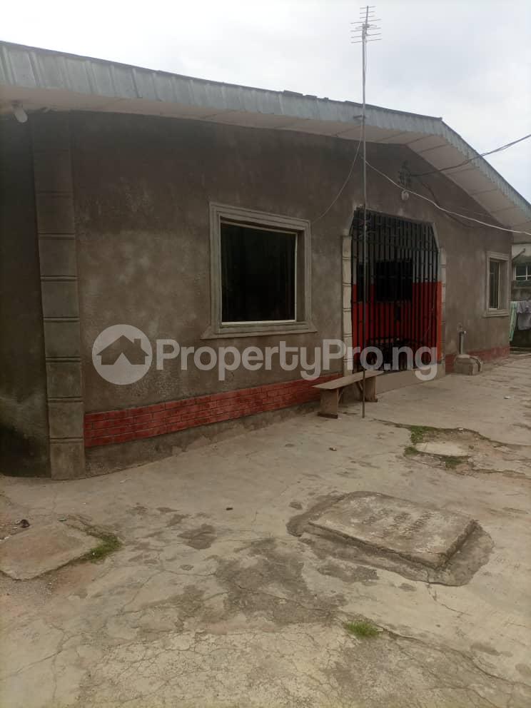 2 bedroom House for sale Olowoila Busstop Egan Ikotun/Igando Lagos