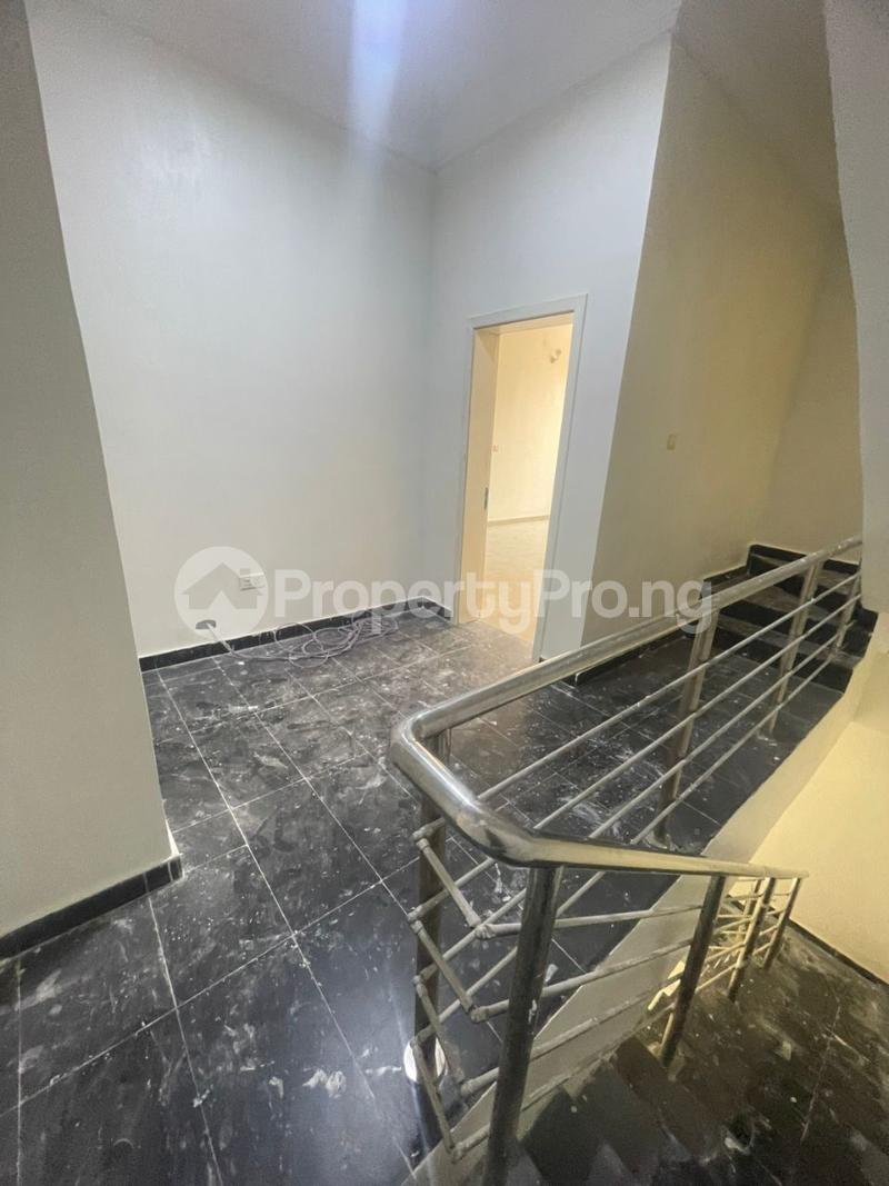 4 bedroom Flat / Apartment for rent ONIRU Victoria Island Lagos