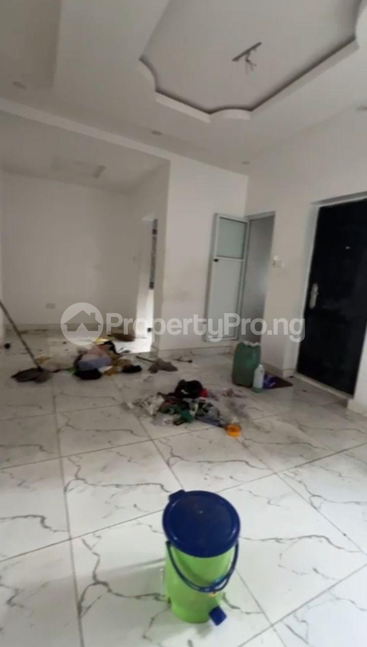 2 bedroom House for rent Onigbongbo Maryland Lagos