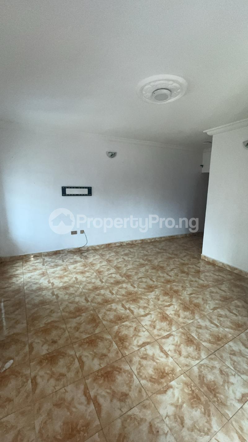 2 bedroom Flat / Apartment for rent Adekunle Yaba Lagos - 1