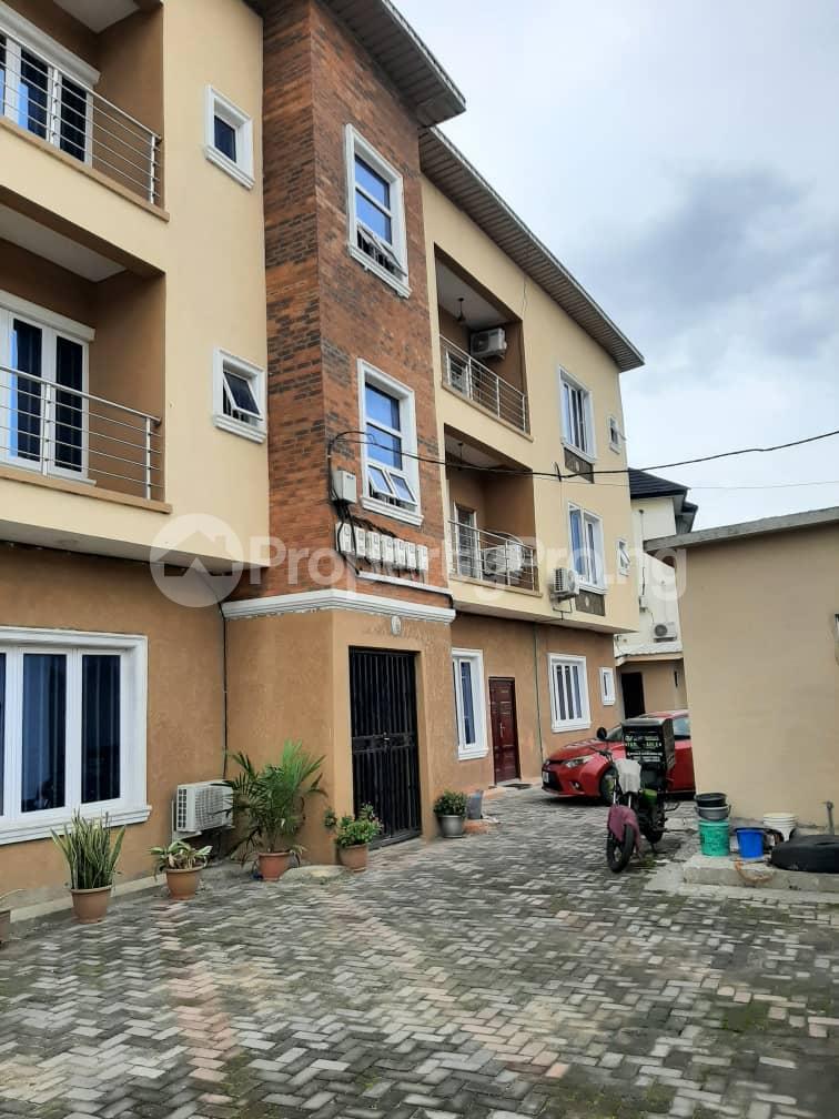 3 bedroom House for rent Okunola Aina Estate Mende Maryland Lagos