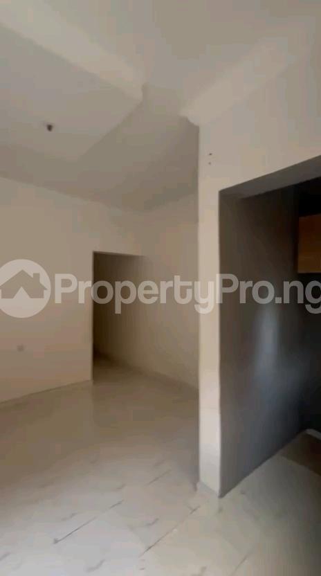 1 bedroom Flat / Apartment for rent Off Oguntolu Street Shomolu Lagos
