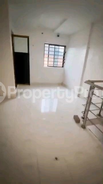 1 bedroom House for rent Off Shipeolu Road Shomolu Lagos