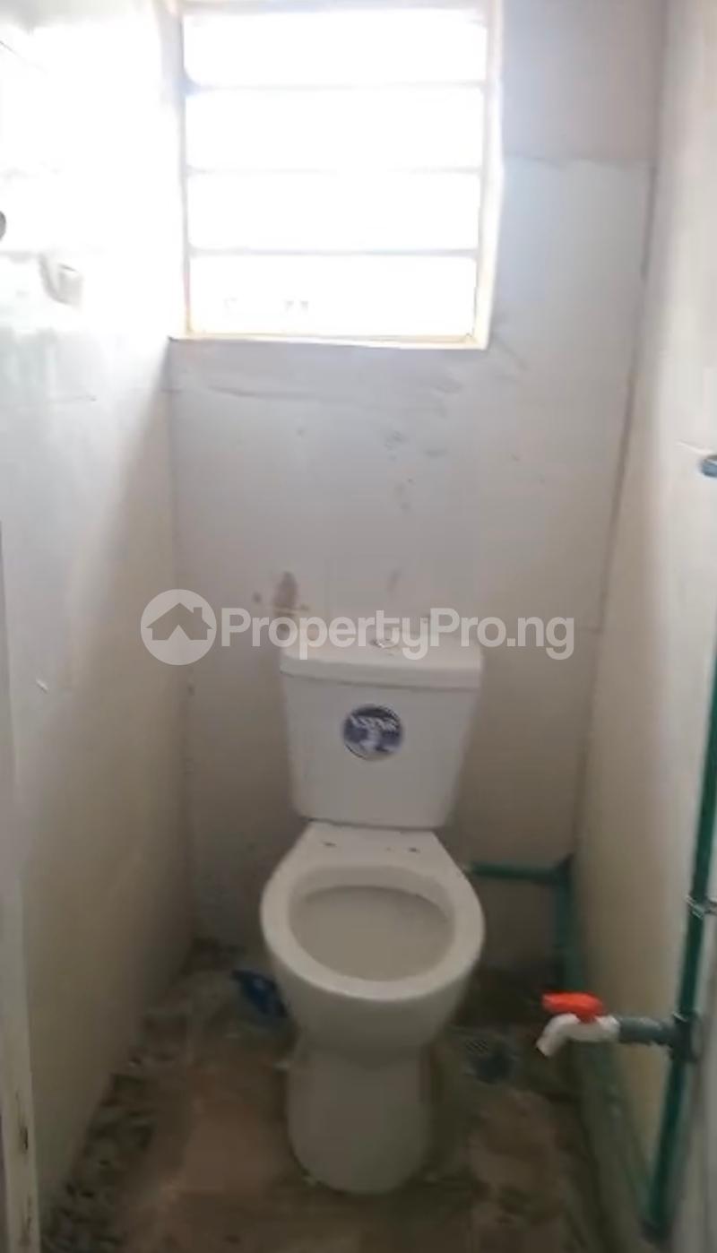 1 bedroom Flat / Apartment for rent Adekunle/ Ebute Meta Adekunle Yaba Lagos - 1