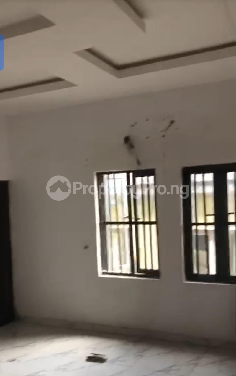 2 bedroom Flat / Apartment for rent Ogunlana Surulere Lagos