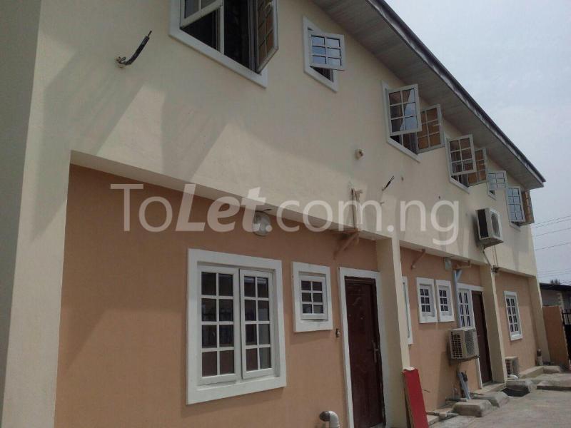 2 bedroom Flat / Apartment for rent Oniru Lagos