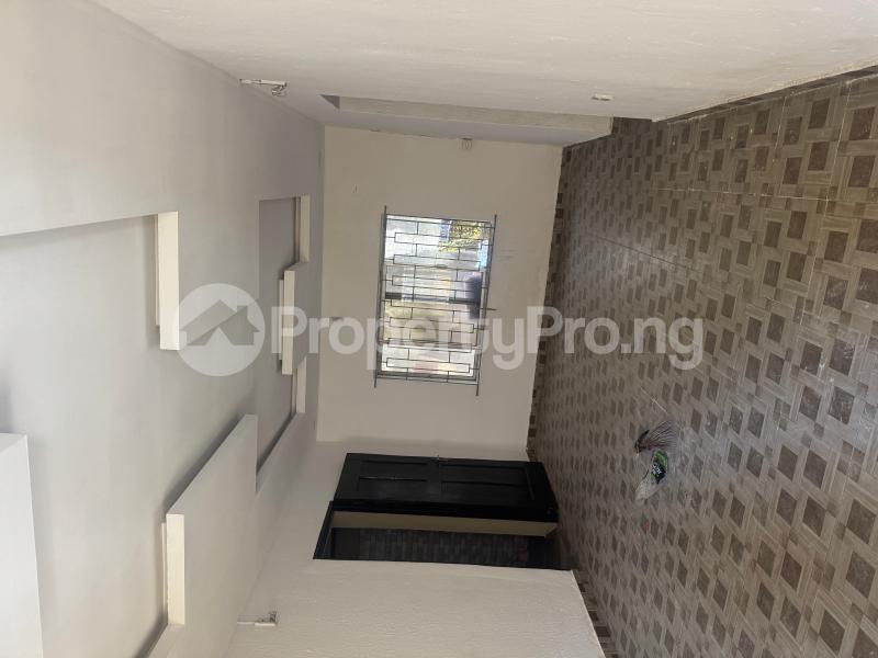 2 bedroom House for rent Adelabu Street Surulere Lagos