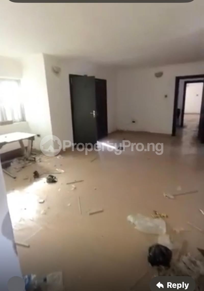 3 bedroom Flat / Apartment for rent Awoyokun Street Ikorodu Road (Ilupeju) Ilupeju Lagos