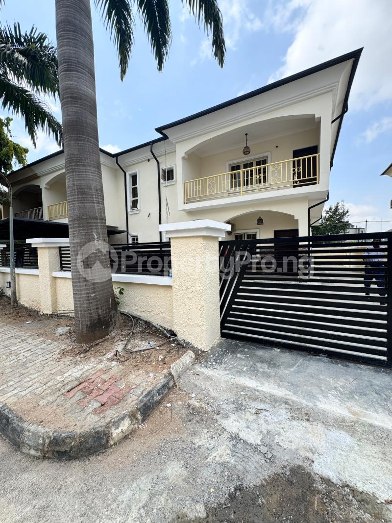4 bedroom House for sale Wuye Abuja