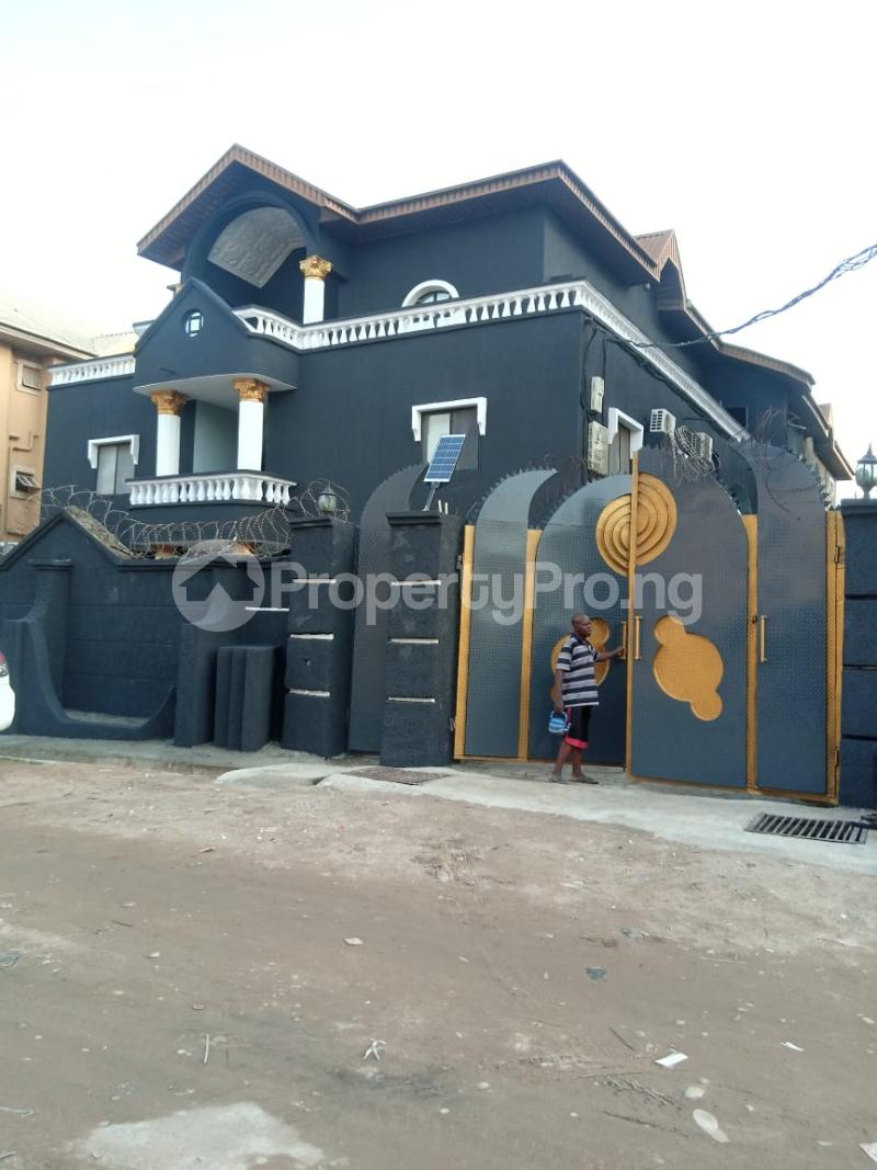 5 bedroom Flat / Apartment for rent Ago palace Okota Lagos