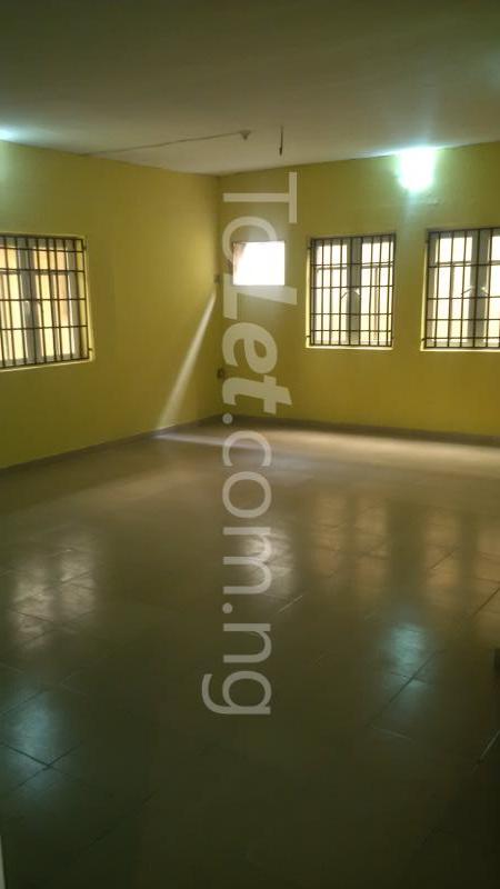 3 bedroom Flat / Apartment for rent Lateef Shofowora Ifako-gbagada Gbagada Lagos