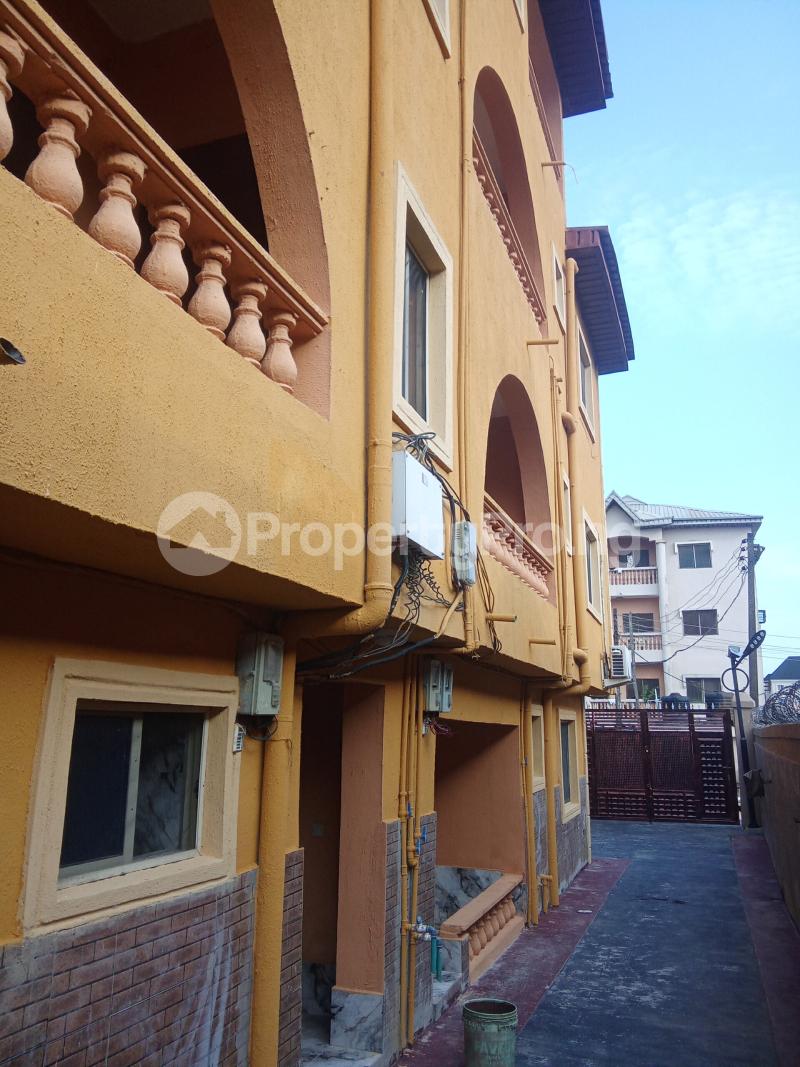 Flat / Apartment for rent Ago palace Okota Lagos