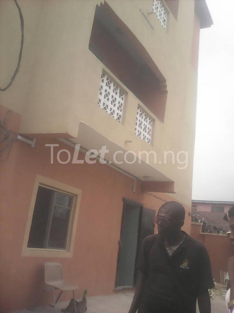 1 bedroom Flat / Apartment for rent 35, Akinwunmi Street Alagomeji Yaba Lagos