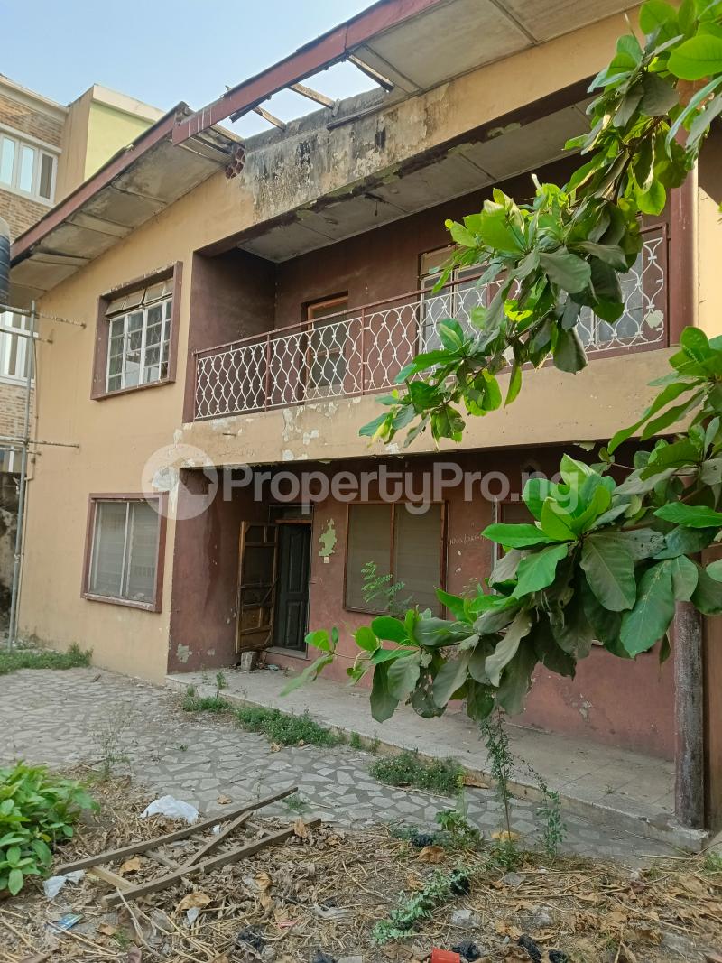 10 bedroom House for sale  Coker Road Ilupeju Lagos