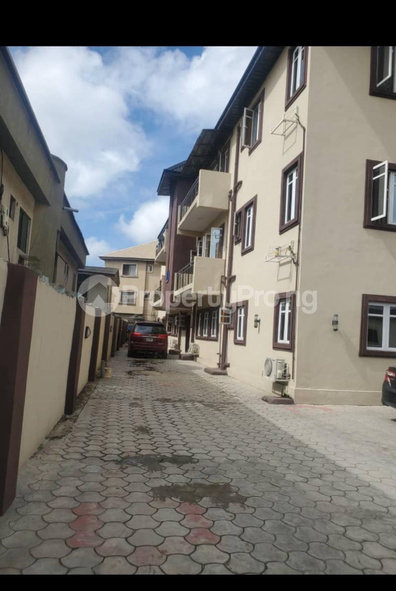 3 bedroom Flat / Apartment for rent Off Brown Road Aguda Surulere Aguda Surulere Lagos