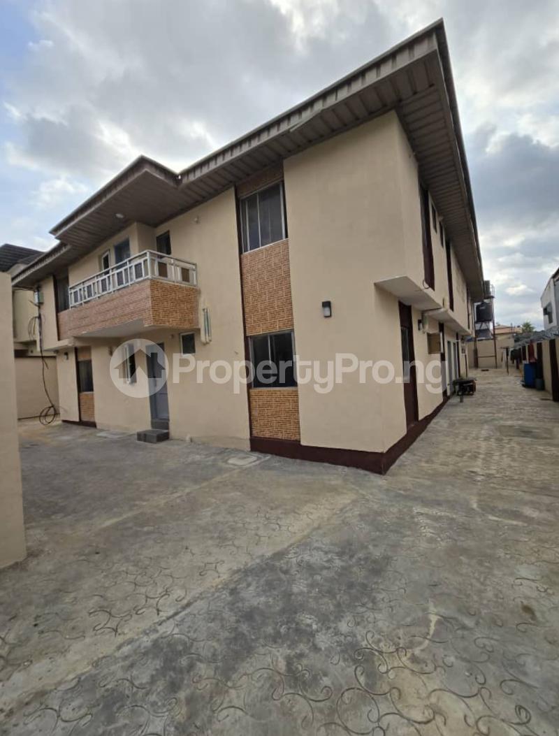 3 bedroom Flat / Apartment for rent Lovely Serene Environment @ Magodo Gra 2 Magodo GRA Phase 2 Kosofe/Ikosi Lagos