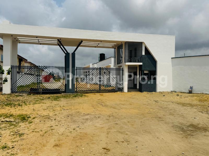 Land for sale chevron Lekki Lagos