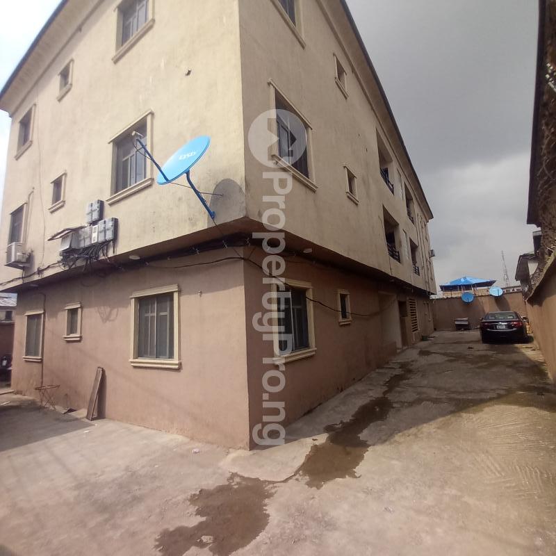 3 bedroom Flat / Apartment for rent Off St Finbars Road Akoka Yaba Lagos