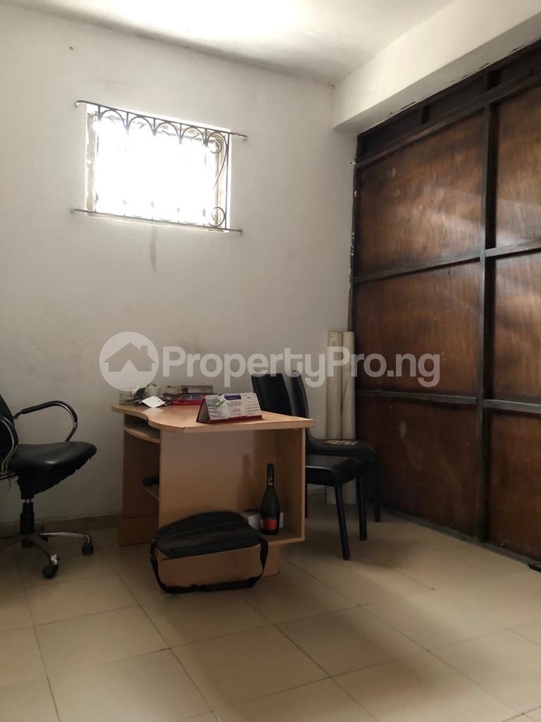Commercial Property for rent Off Hughes Avenue, Alagomeji, Yaba. Alagomeji Yaba Lagos