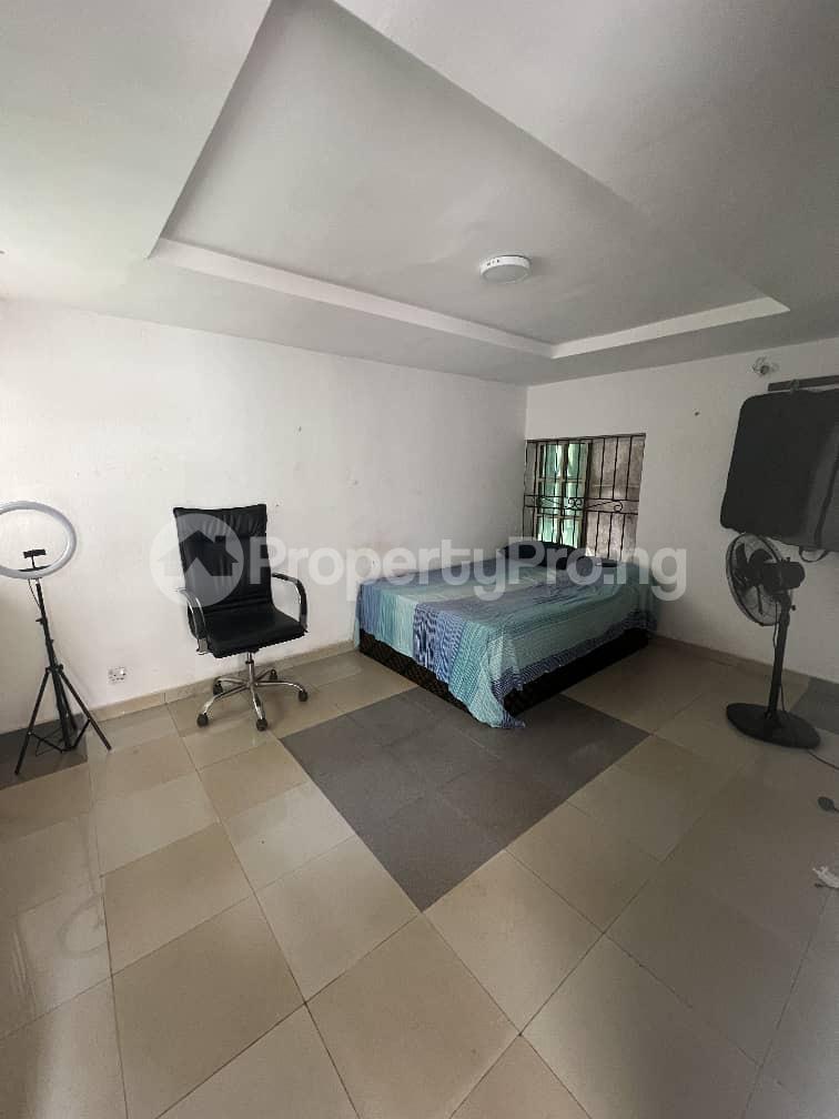 1 bedroom Flat / Apartment for rent chevron Lekki Lagos
