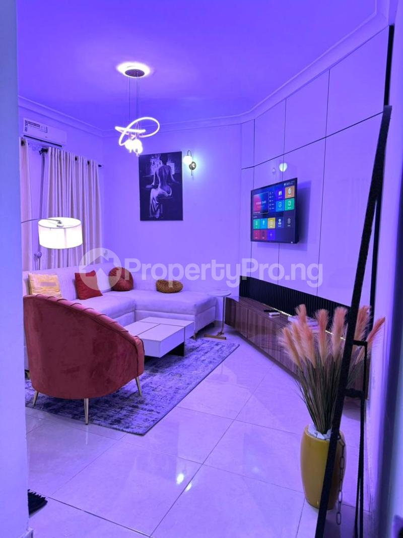 1 bedroom Commercial Property for rent orchid Lekki Lagos